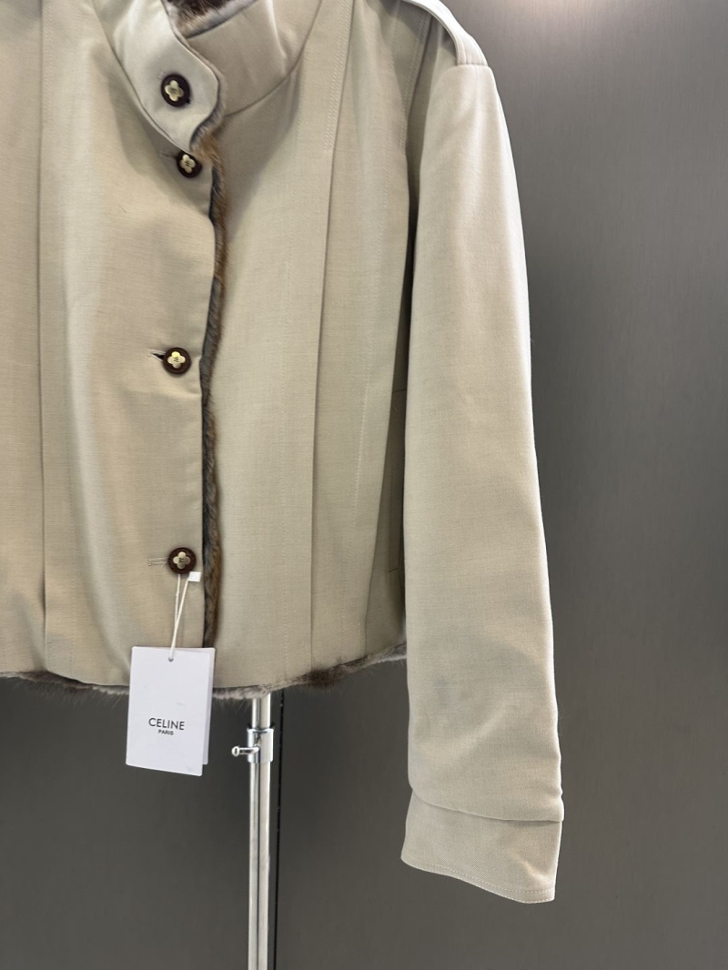 Ce1i*e outwears